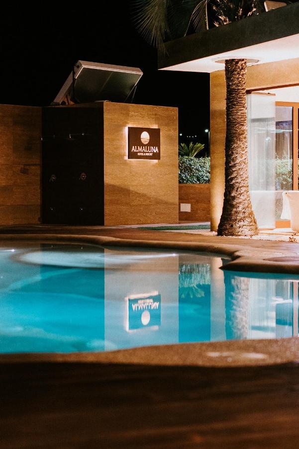 Almaluna Hotel & Resort Alba Adriatica Bagian luar foto